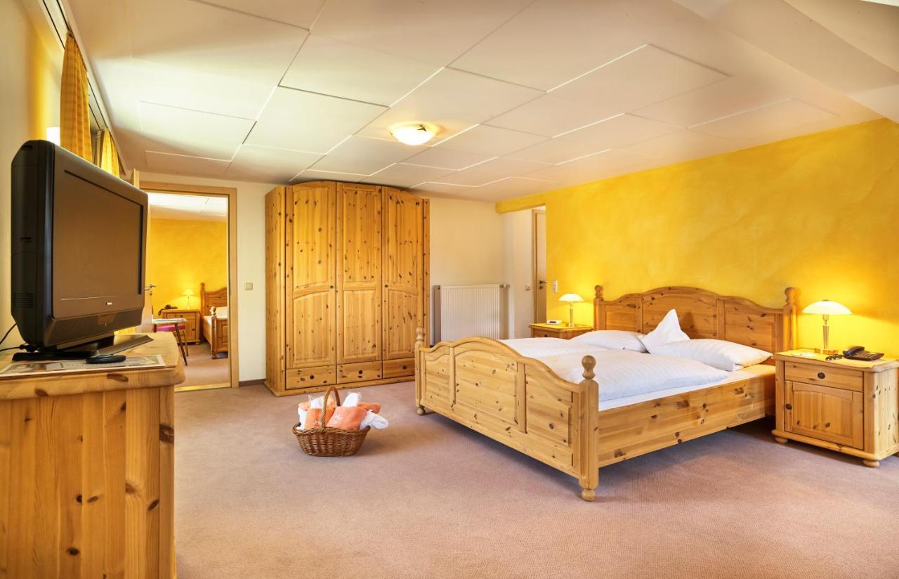 Zedernhof Gesundheits- & Wellnesshotel Stamsried Bagian luar foto