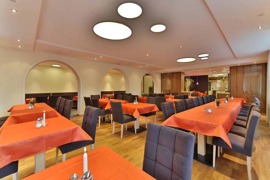 Zedernhof Gesundheits- & Wellnesshotel Stamsried Bagian luar foto