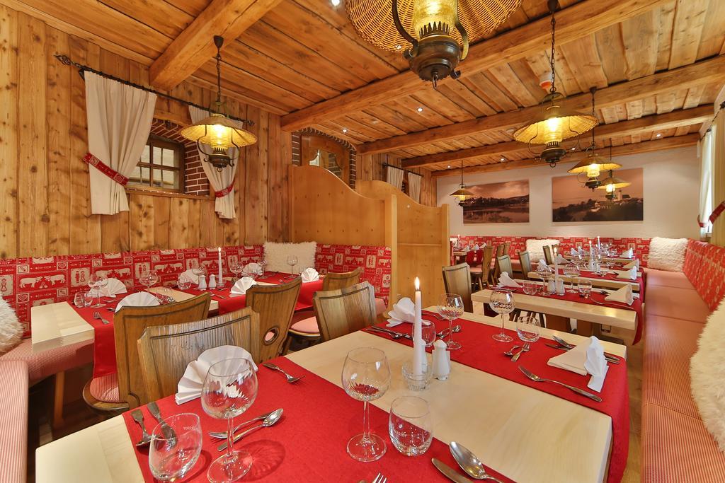 Zedernhof Gesundheits- & Wellnesshotel Stamsried Bagian luar foto