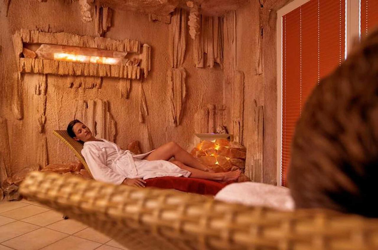 Zedernhof Gesundheits- & Wellnesshotel Stamsried Bagian luar foto