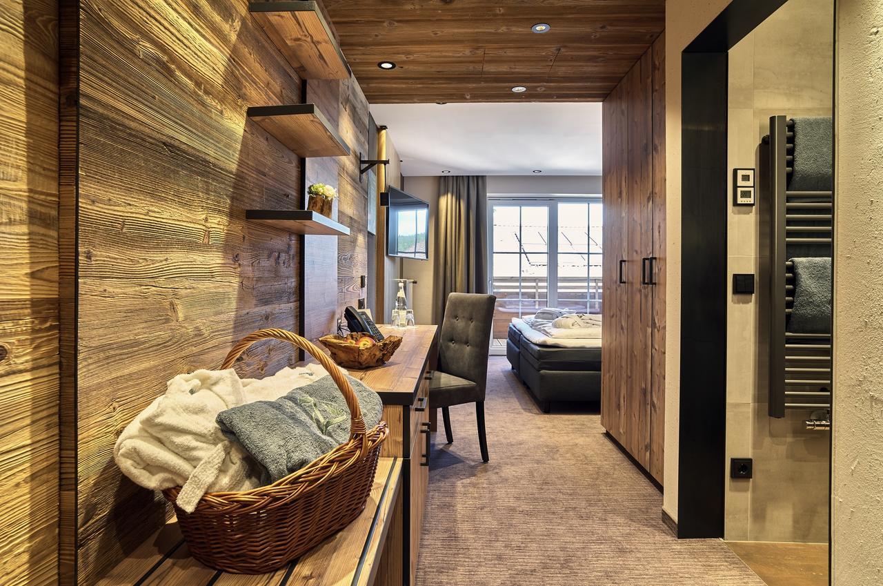 Zedernhof Gesundheits- & Wellnesshotel Stamsried Bagian luar foto