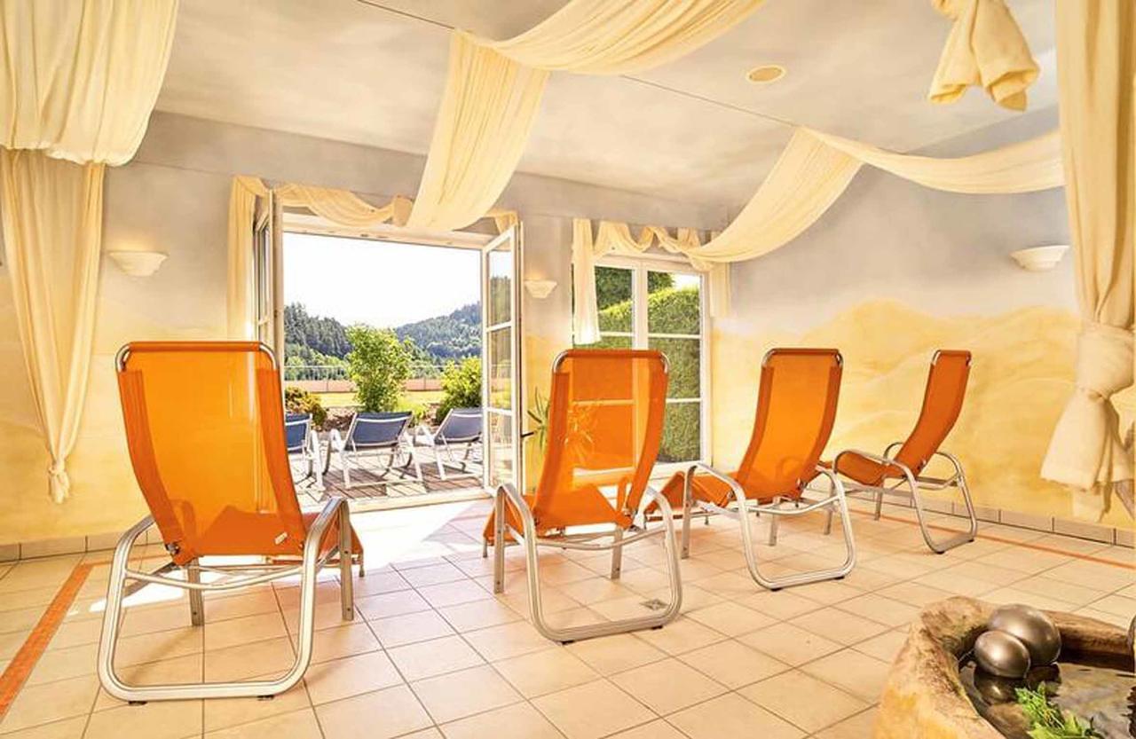 Zedernhof Gesundheits- & Wellnesshotel Stamsried Bagian luar foto